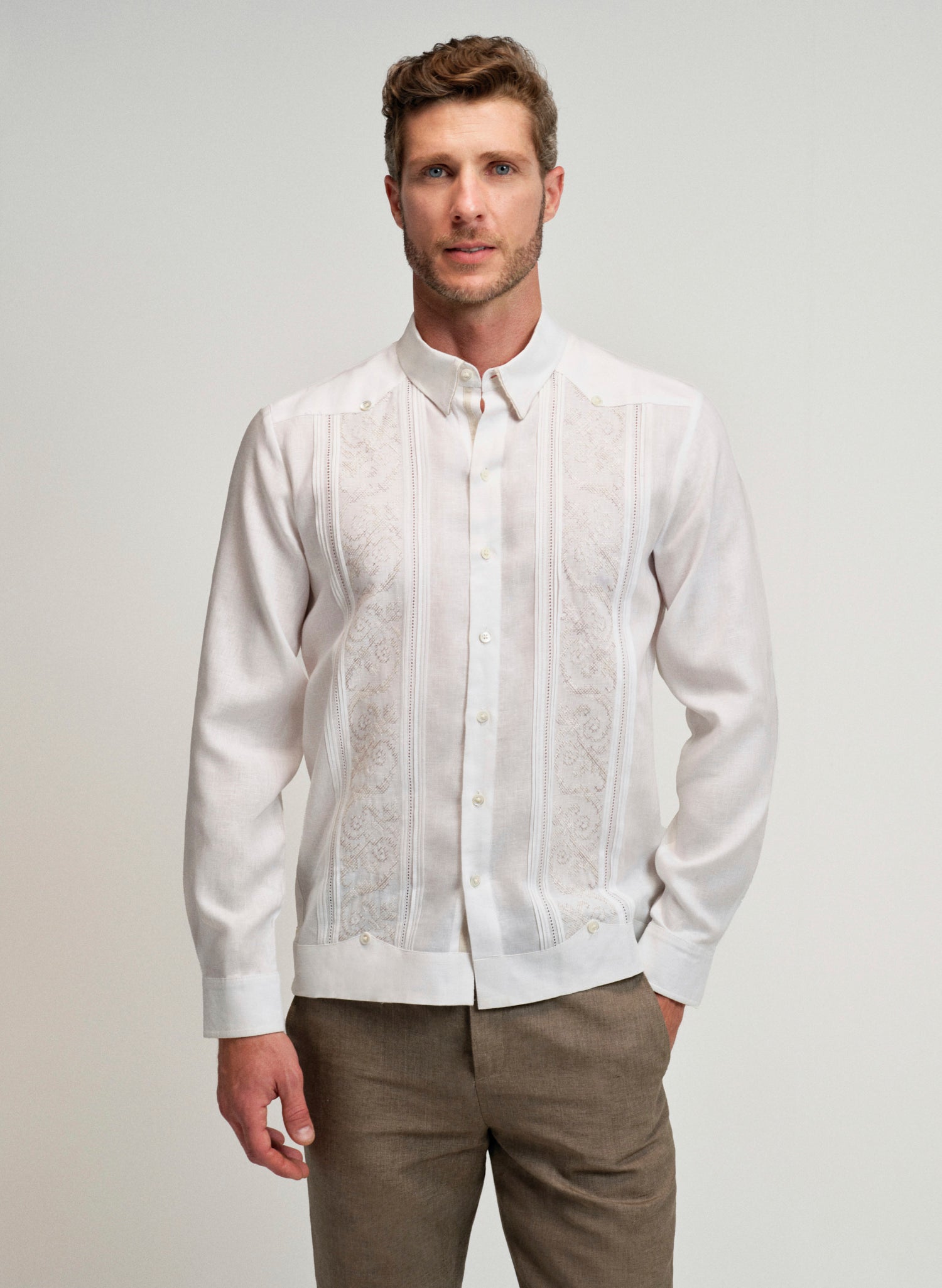 Guayabera Aguillen