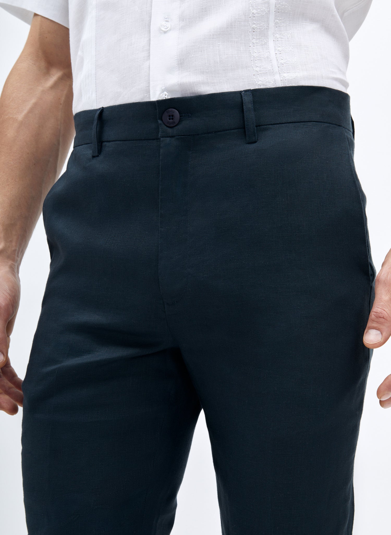 Pantalón Básico Slim Fit Navy