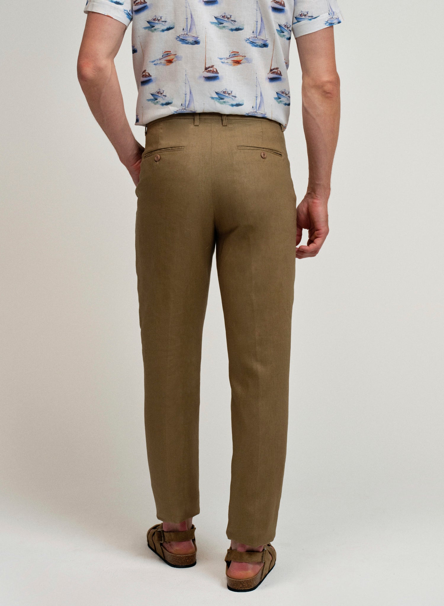 Pantalón Básico Slim Fit Coffe