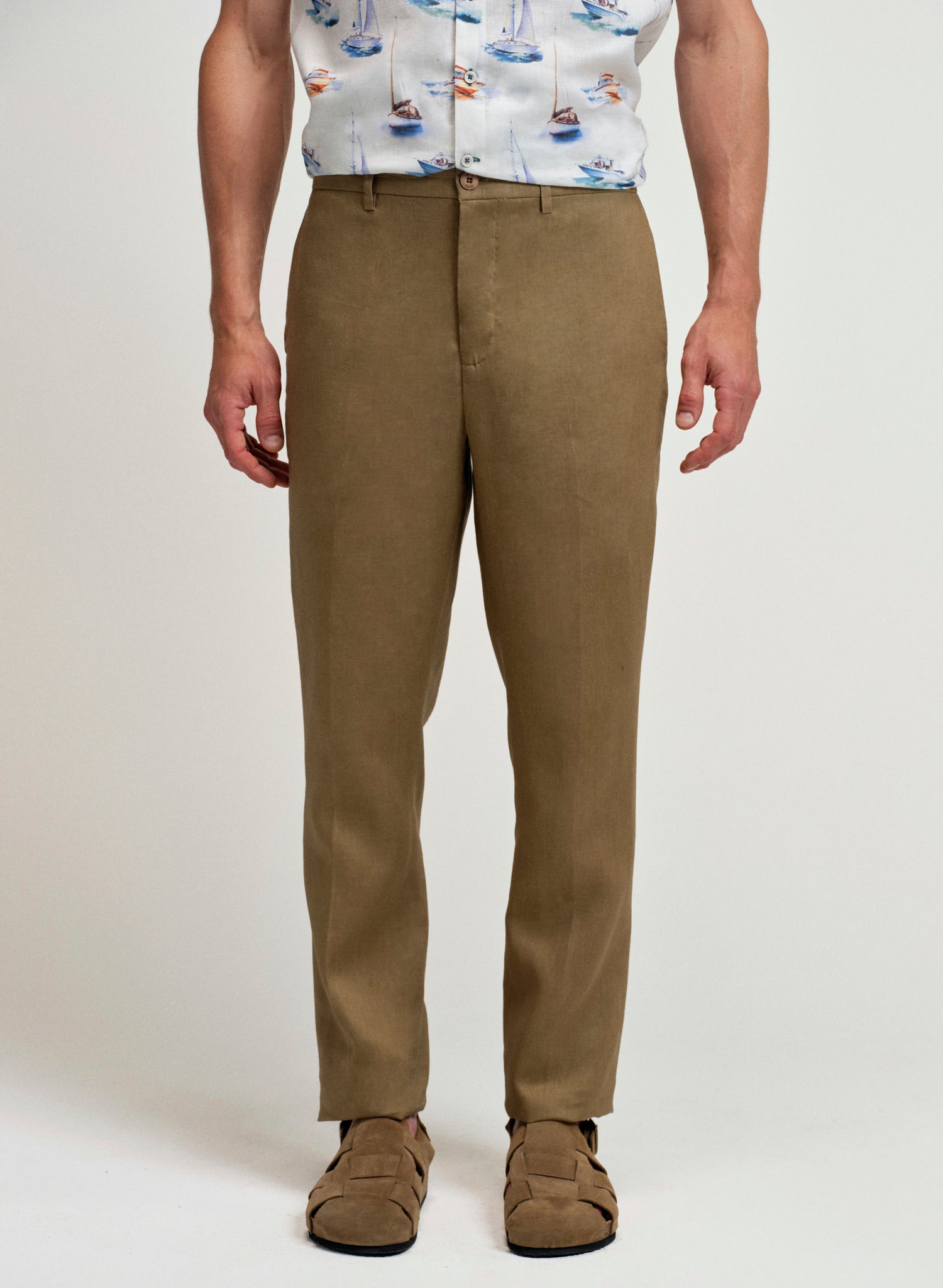 Pantalón Básico Slim Fit Coffe